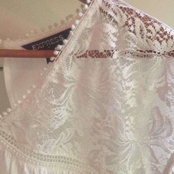 Express blouse ✨ - Picture 3 of 5